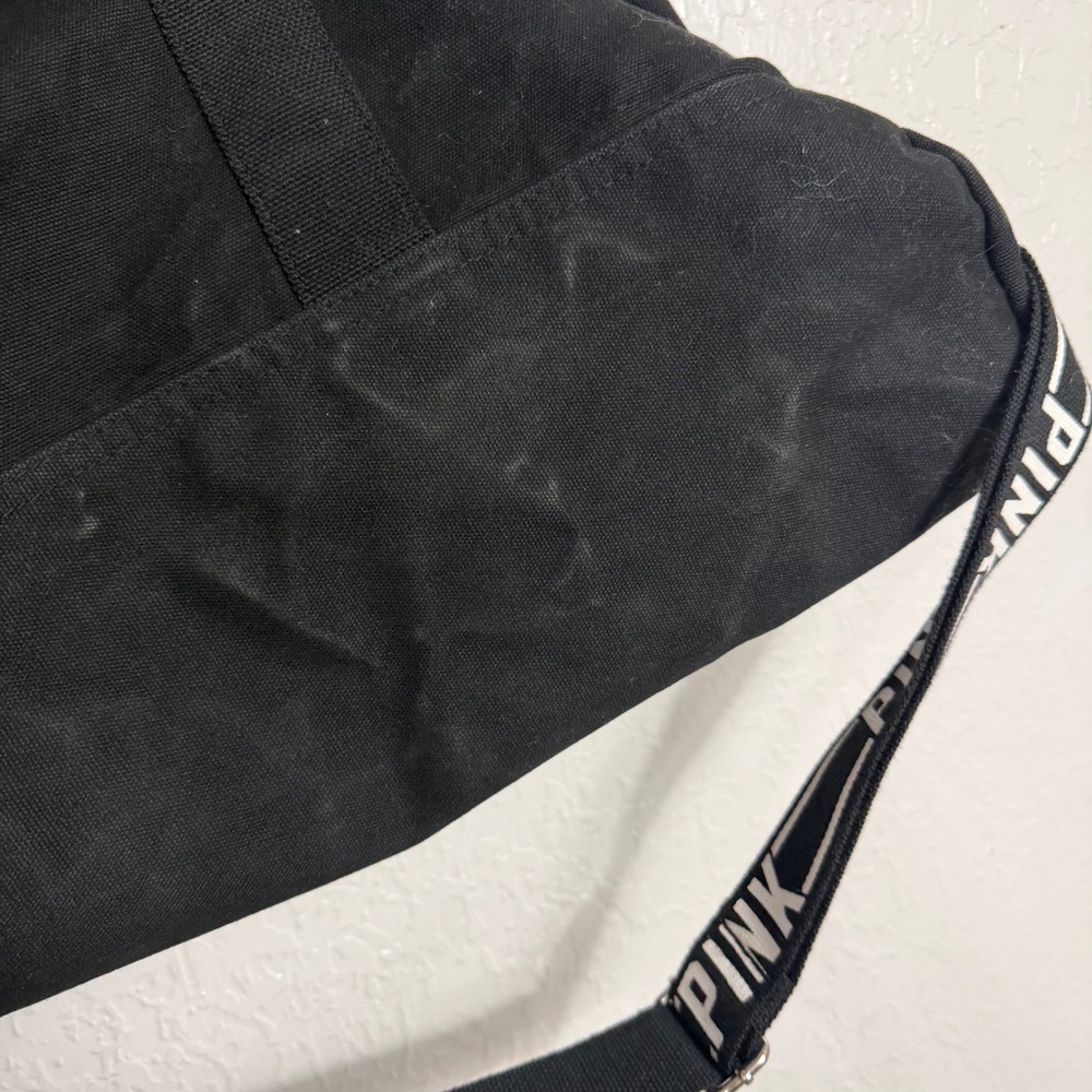 Victoria's Secret PINK Black Canvas Duffel Bag Logo Strap Weekend Gym Travel - Picture 7 of 9
